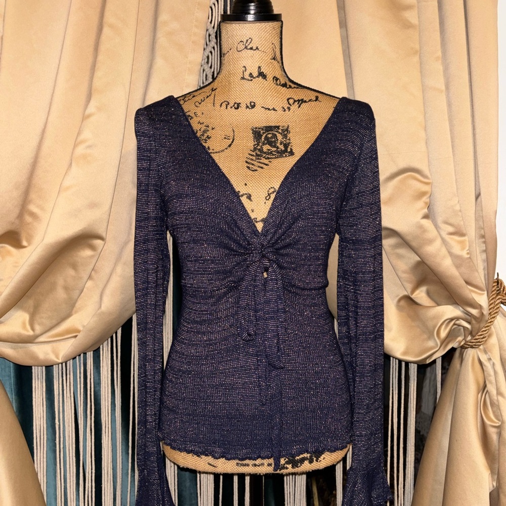 ❄️FREE PEOPLE ❄️BLUE&GOLD TRUMPET CUFF TOP❄️